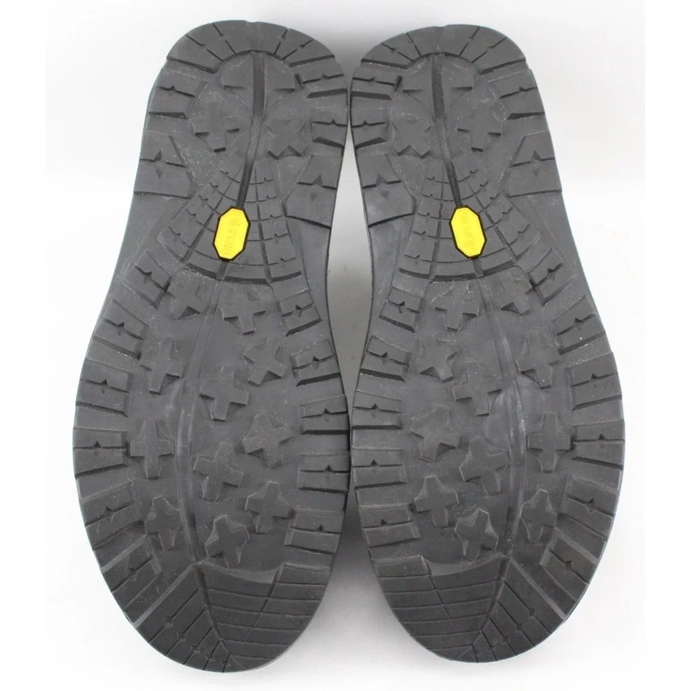 Chaco men size